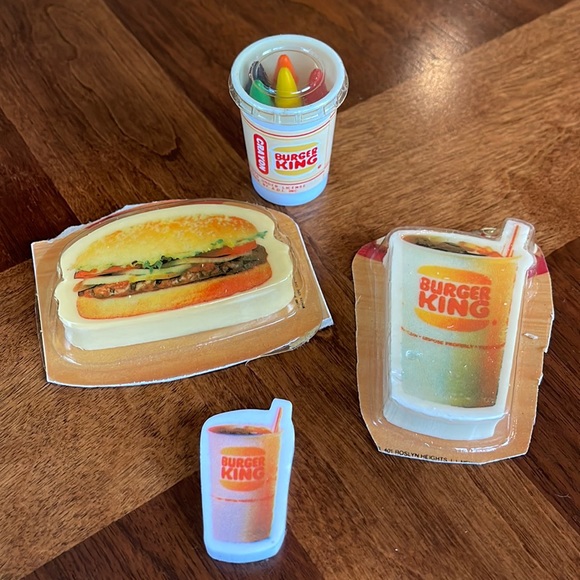 Other - VINTAGE 80S BURGER KING - CRAYON & ERASER SET